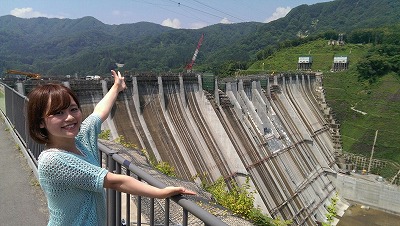 津軽ダムの建設現場でぱしゃり