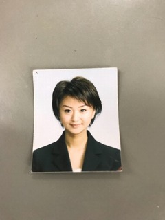 眉毛が時代を物語る入社時の写真…苦笑