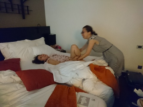 り「眠いよ~~~~」
