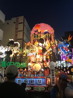 生で見ると立体感がわかって迫力があります