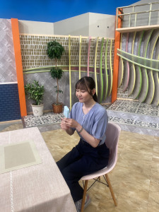 特技のアイスの早食いは、次はもっと早いです