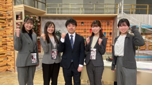 衆院選特番では候補者の選挙事務所からリポートを担当しました