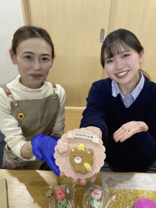 マルシェクッキーズの種市さんと