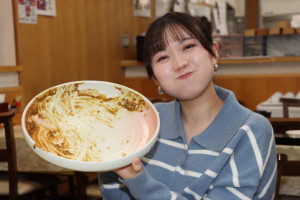 スタッフと完食！